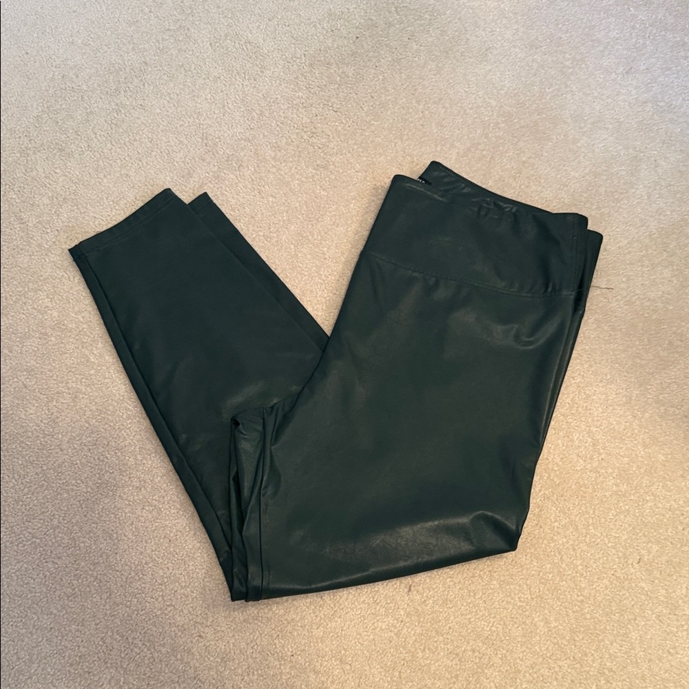 Boston Proper Faux Leather Leggings in Forest Green